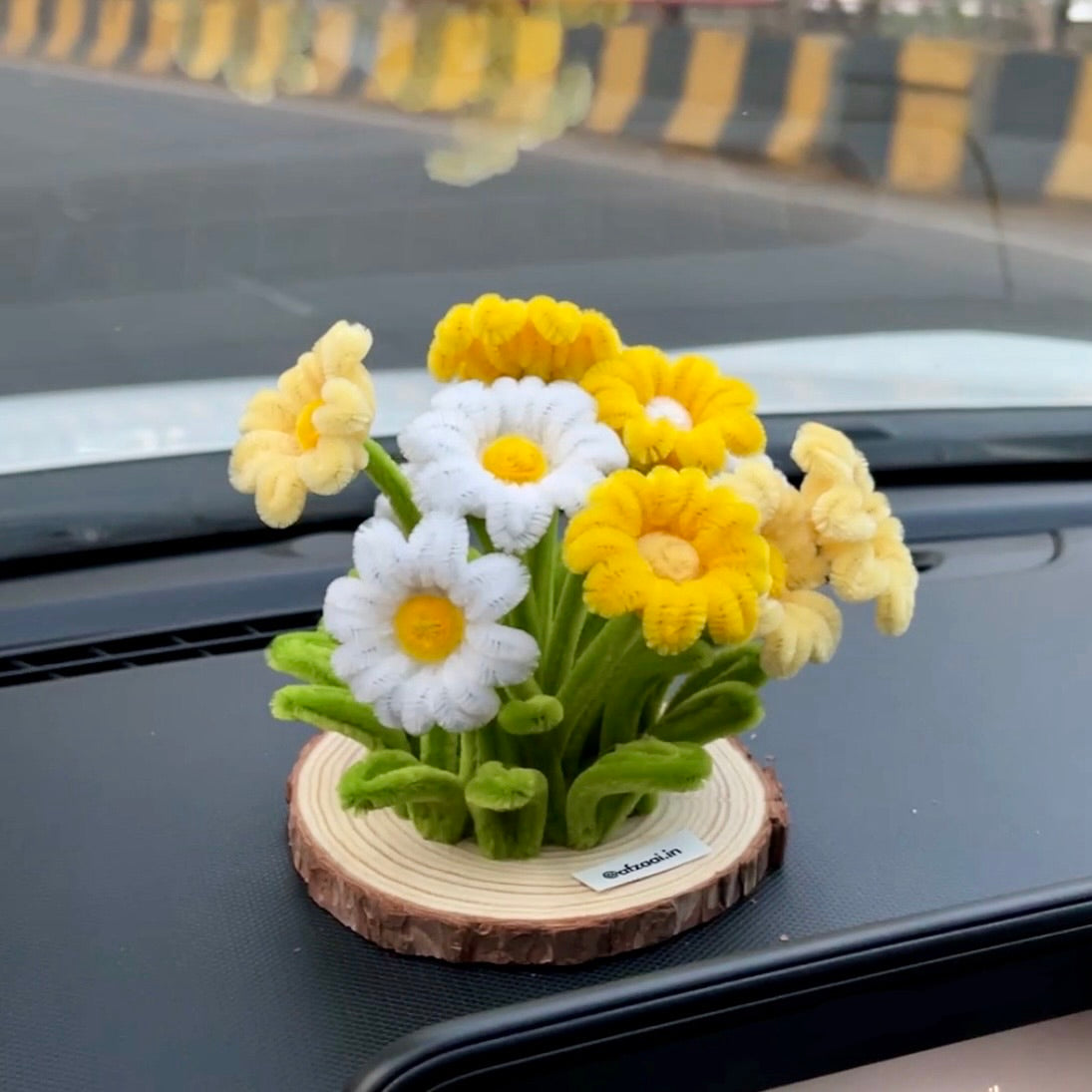 Daisy Hand Mirror